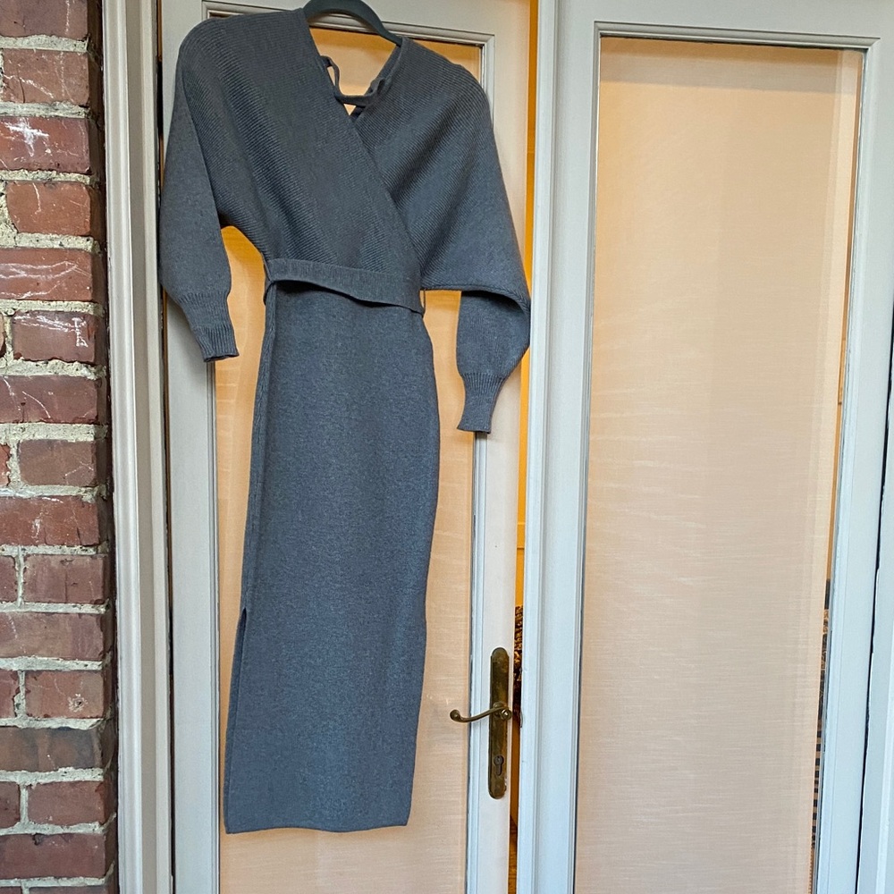EUC Forever 21 Gray Wrap Dolman Sleeve Midi Sweater Dress - Picture 11 of 13